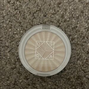 OFRA Highlighter in Radiant Cream